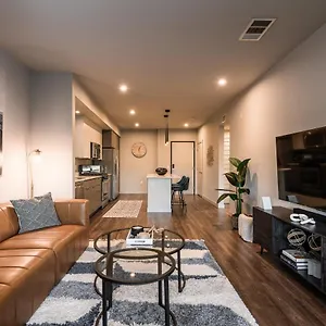  Apartment Luxury In Near Angel Stadium, Disneyland United States