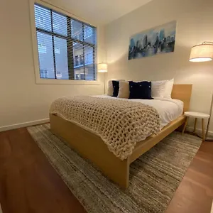  Apartment Spacious Waterfront Flat In Downtown United States